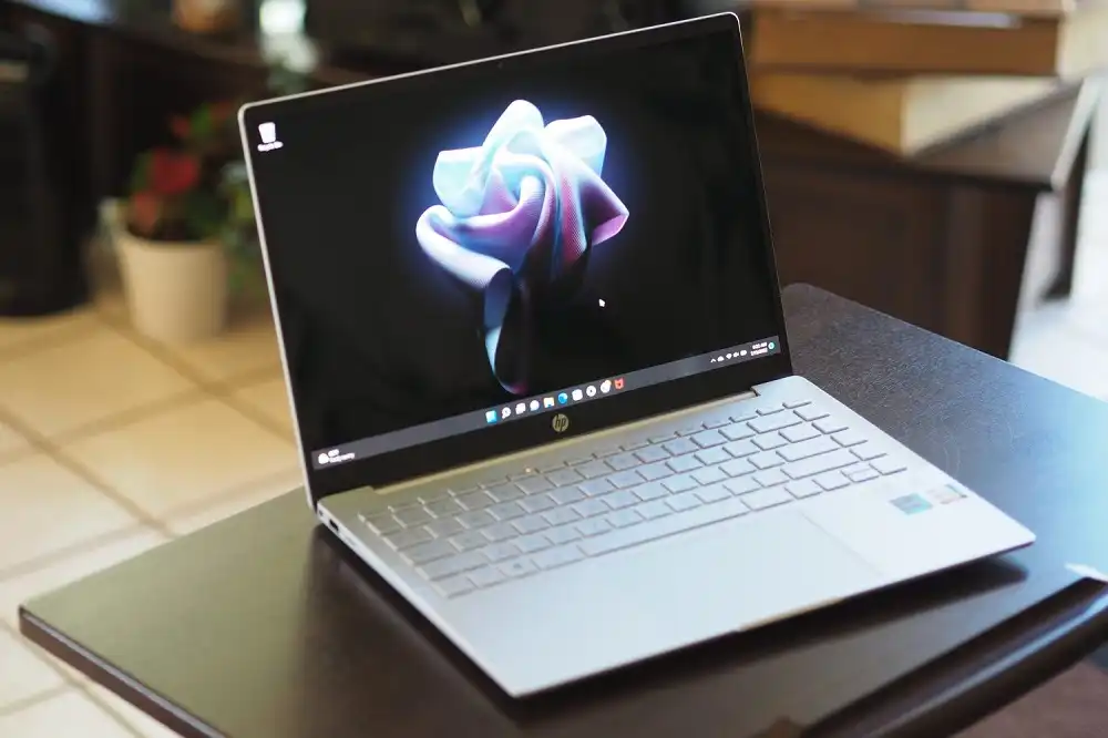 HP Laptop 15 Sleek Design and Battery Life